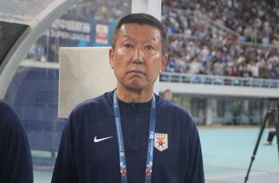 《扬名立万》突破8亿 《古董局中局》蝉联日冠 2021-12-11 根据12月10日晚十点官方数据统计，全国院线总票房4788.36万，票房较前日上涨65%。